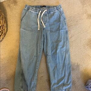 NWOT GAP barrel pull on jeans size M with drawstring